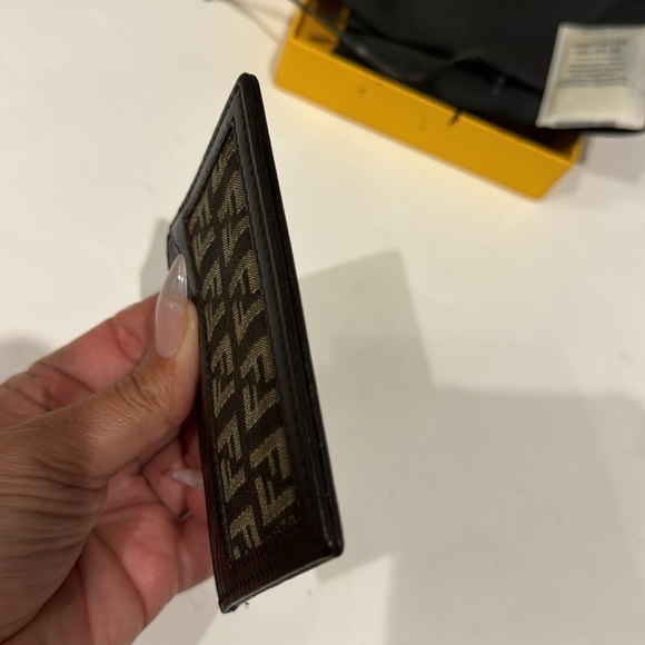 Fendi Authentic Vintage Card Wallet with Dust Bag and original Box in EUC. - Picture 8 of 10